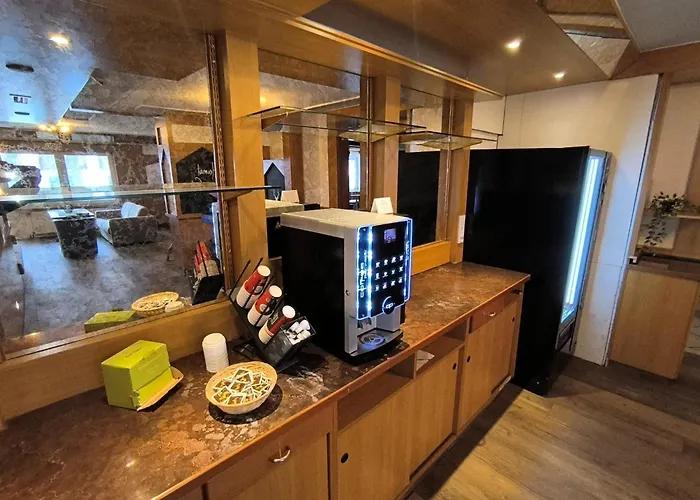 Hotel Smart B&b2 Bb2 323 *